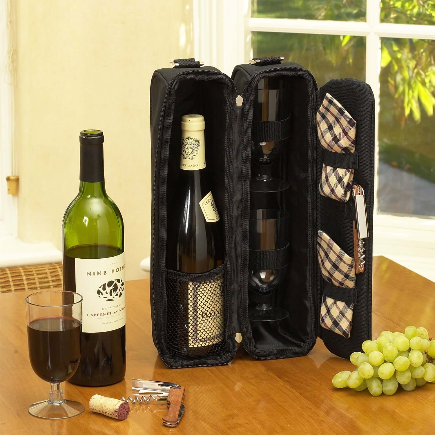 Picnic at Ascot - Deluxe Vienna Travel Coffee Tote for 2 - Black