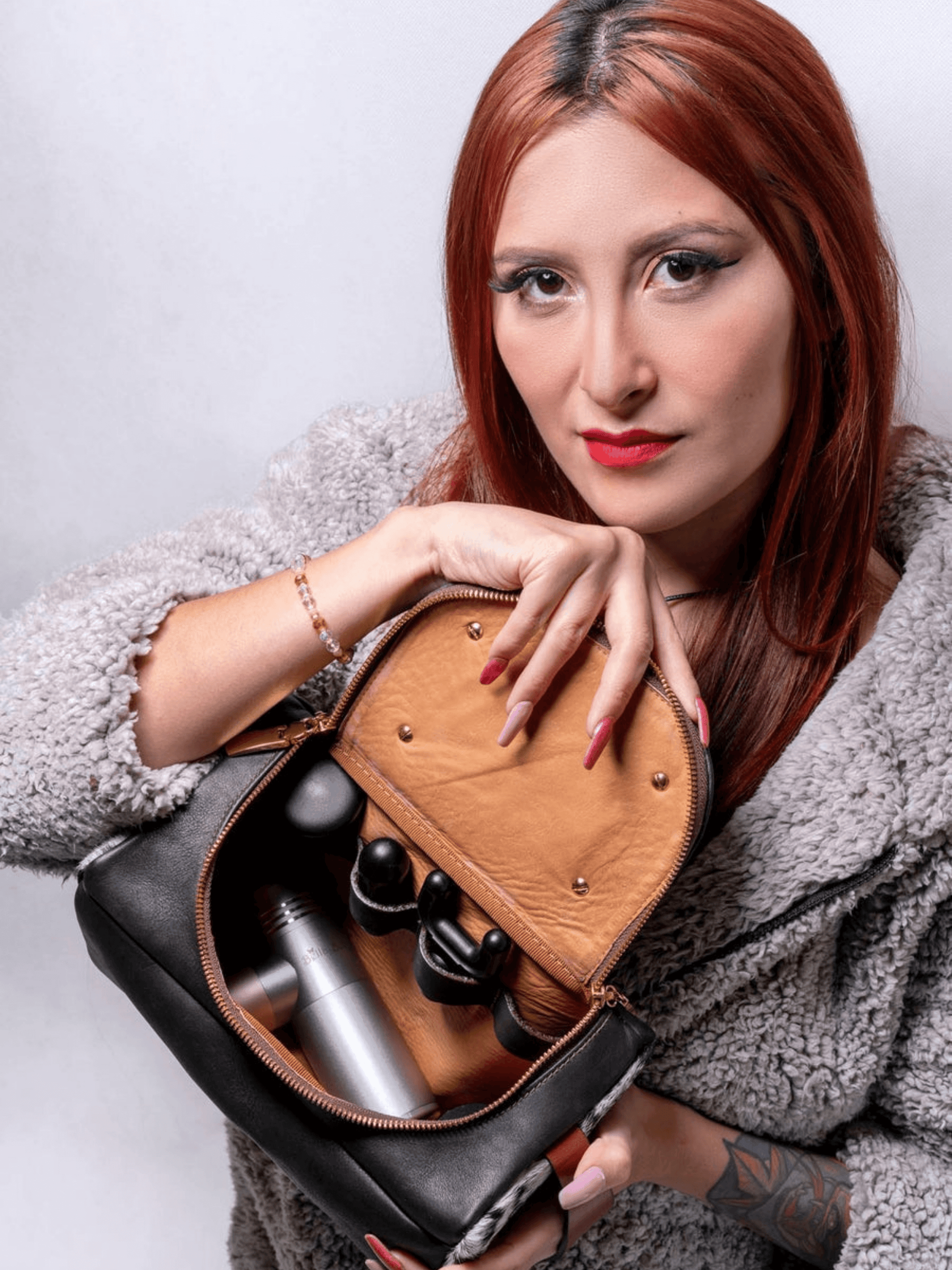 Bella2Bello G9 Mini Massage Gun (Silver)