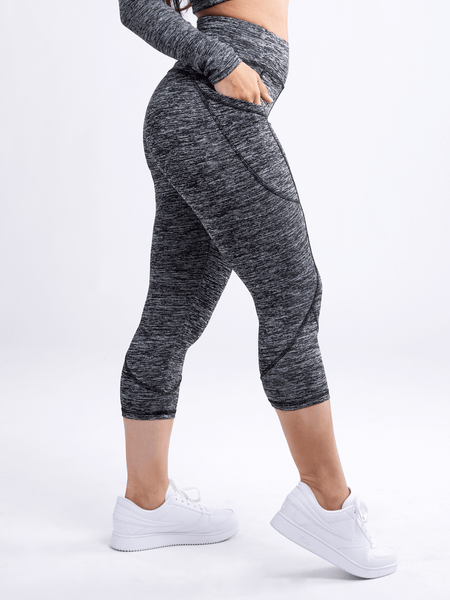 WONDERFIT ACTIVEWEAR CAPRI LEGGINGS, Grey, Mid-Rise